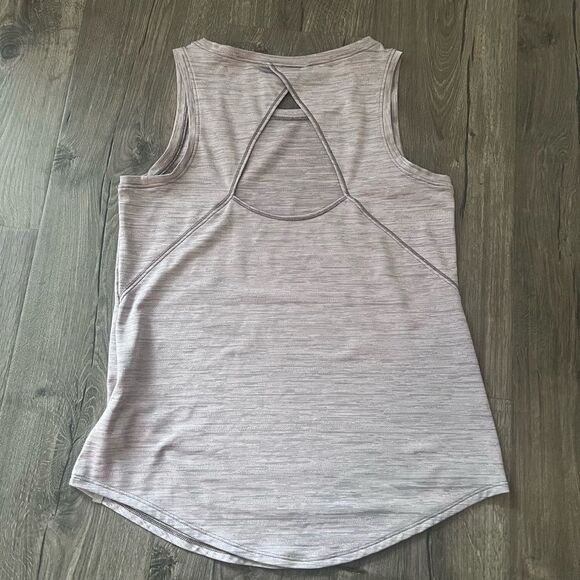 Columbia Tank Top Womens XS  Sleeveless Lightweight Stretch Workout - Picture 2 of 5